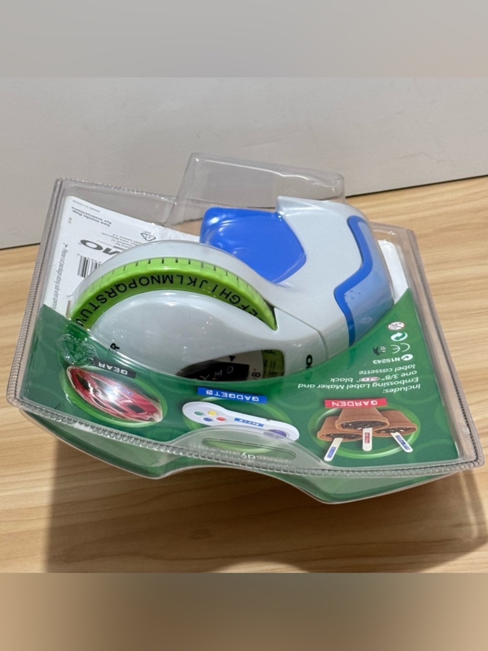 DYMO Embossing Label Maker Organizer Xpress BRAND NEW Office Crafts Home 12965 - Picture 10 of 13